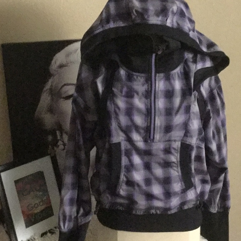 Lululemon ponytail jacket